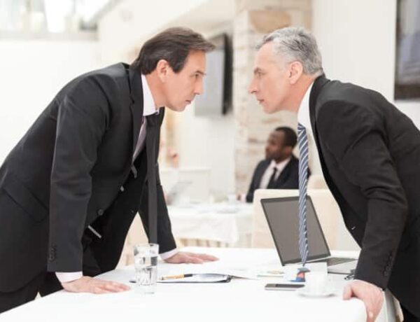 1471883564 Kak Krasivo Postavit Cheloveka Na Mesto 600x460